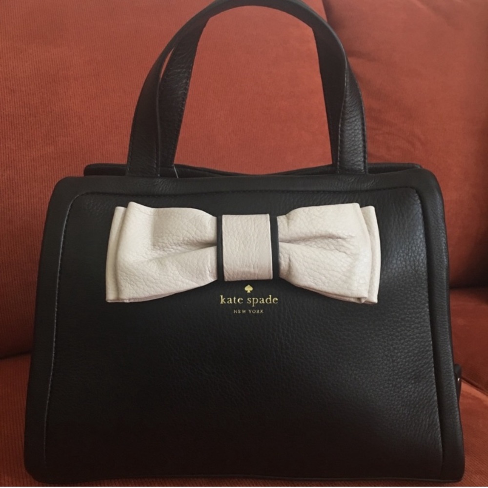 New Kate Spade ♠️ Suple Leather Satchel
